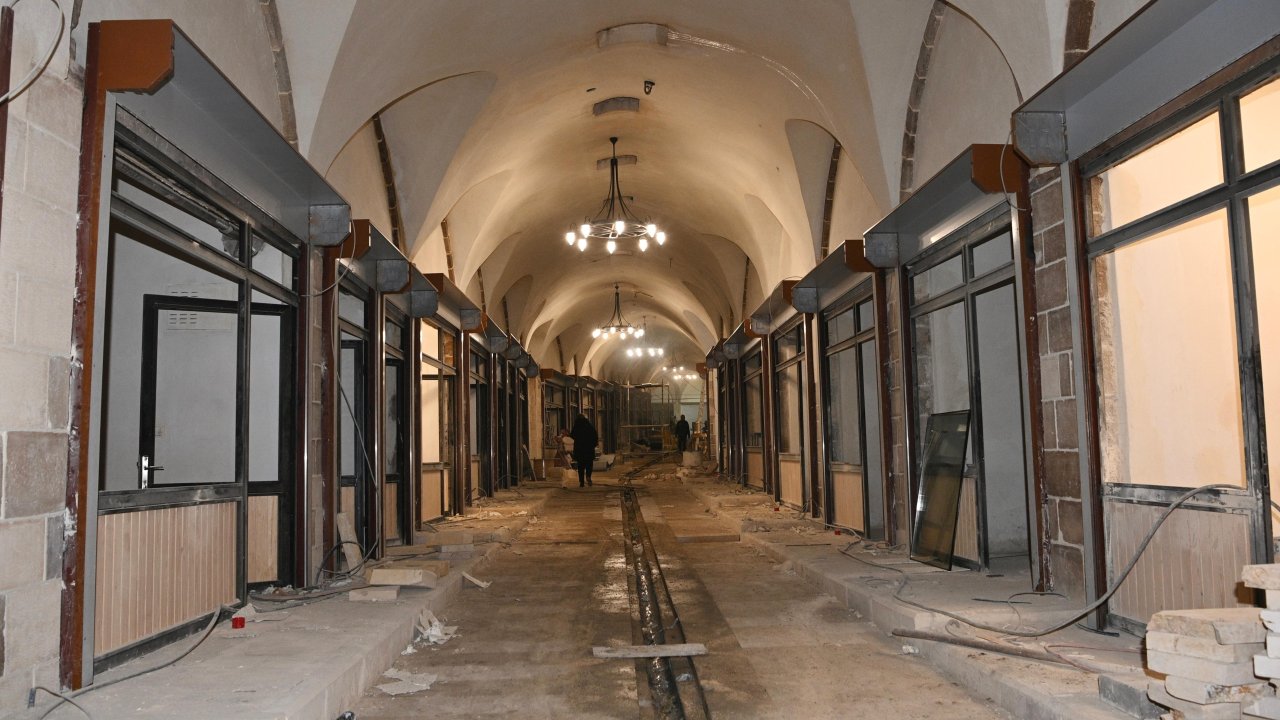 Başkan Görgel 600 Yıllık Tarihi Kapalı Çarşı Yeniden Hayat Buluyor