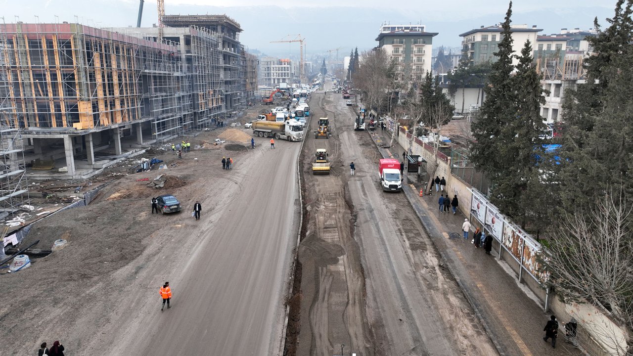 Azerbaycan Bulvarı’nda Altyapı Sonrası Üstyapı Çalışmaları Hız Kazandı