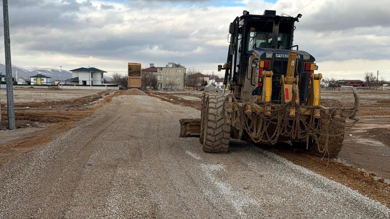 Haber Sonrası Elbistan Cumhuriyet Mahallesi’nde Yol Çilesi Sona Erdi