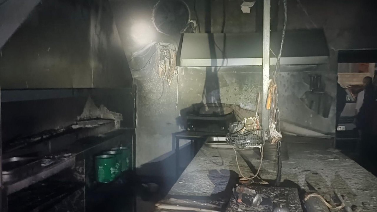 Kahramanmaraş’ta işyeri yangınında 4 kişi dumandan etkilendi