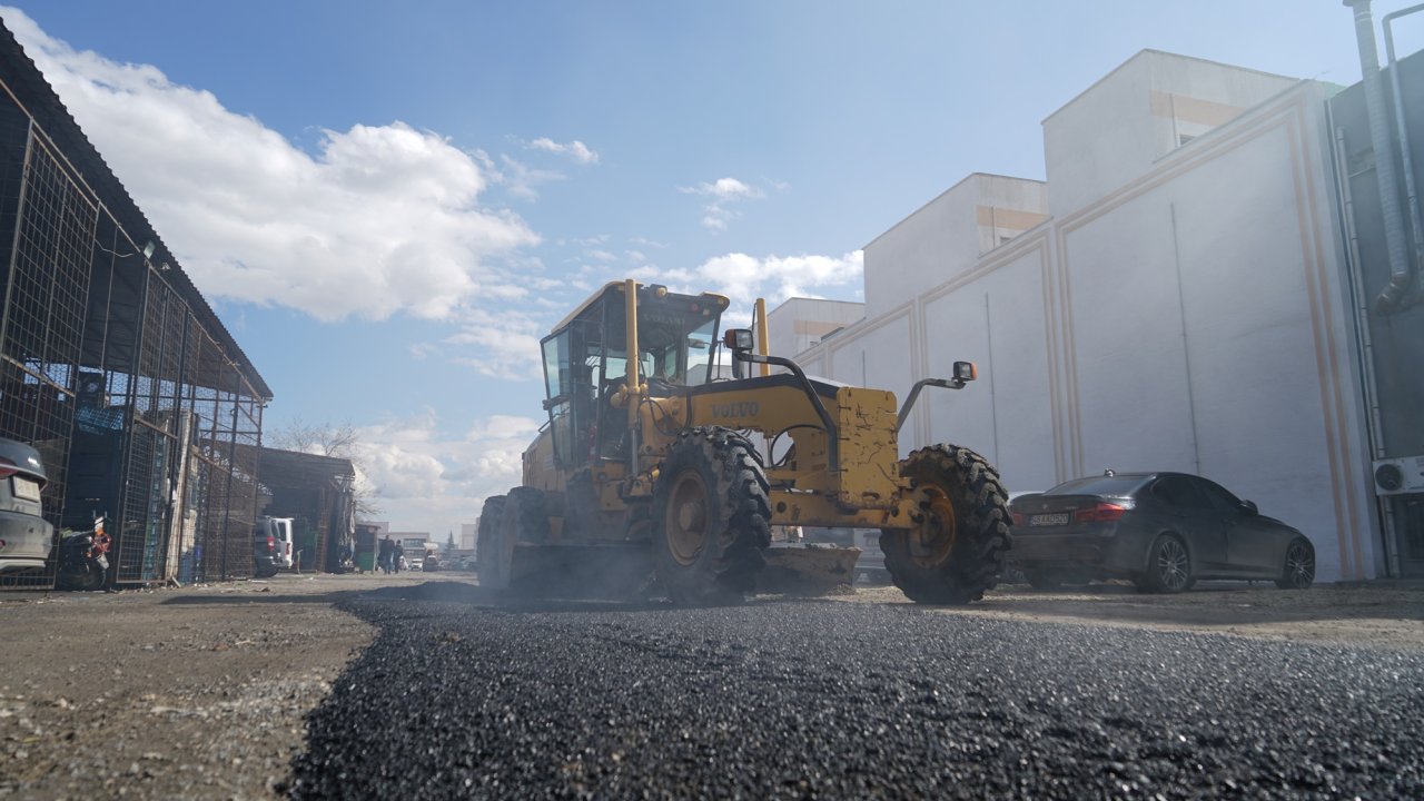 Toptancılar Sitesi’nin Yolu Yenileniyor