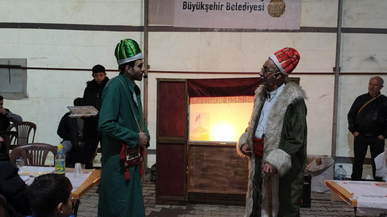 Ramazan’ın İlk Gününde İftar Çadırlarına Yoğun İlgi