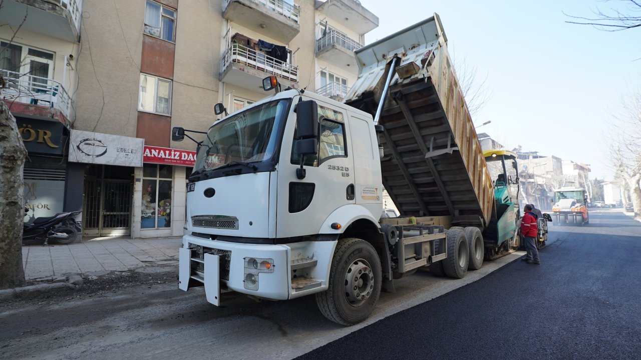 Büyükşehir Yol İyileştirmelerini Aralıksız Sürdürüyor