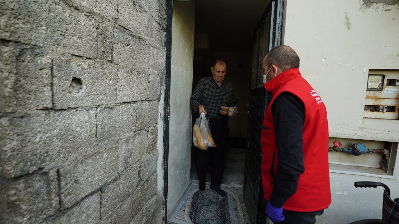 Kahramanmaraş’ta  Ramazan’da 65 Yaş Üstüne Günlük 450 Kişilik Sıcak Yemek