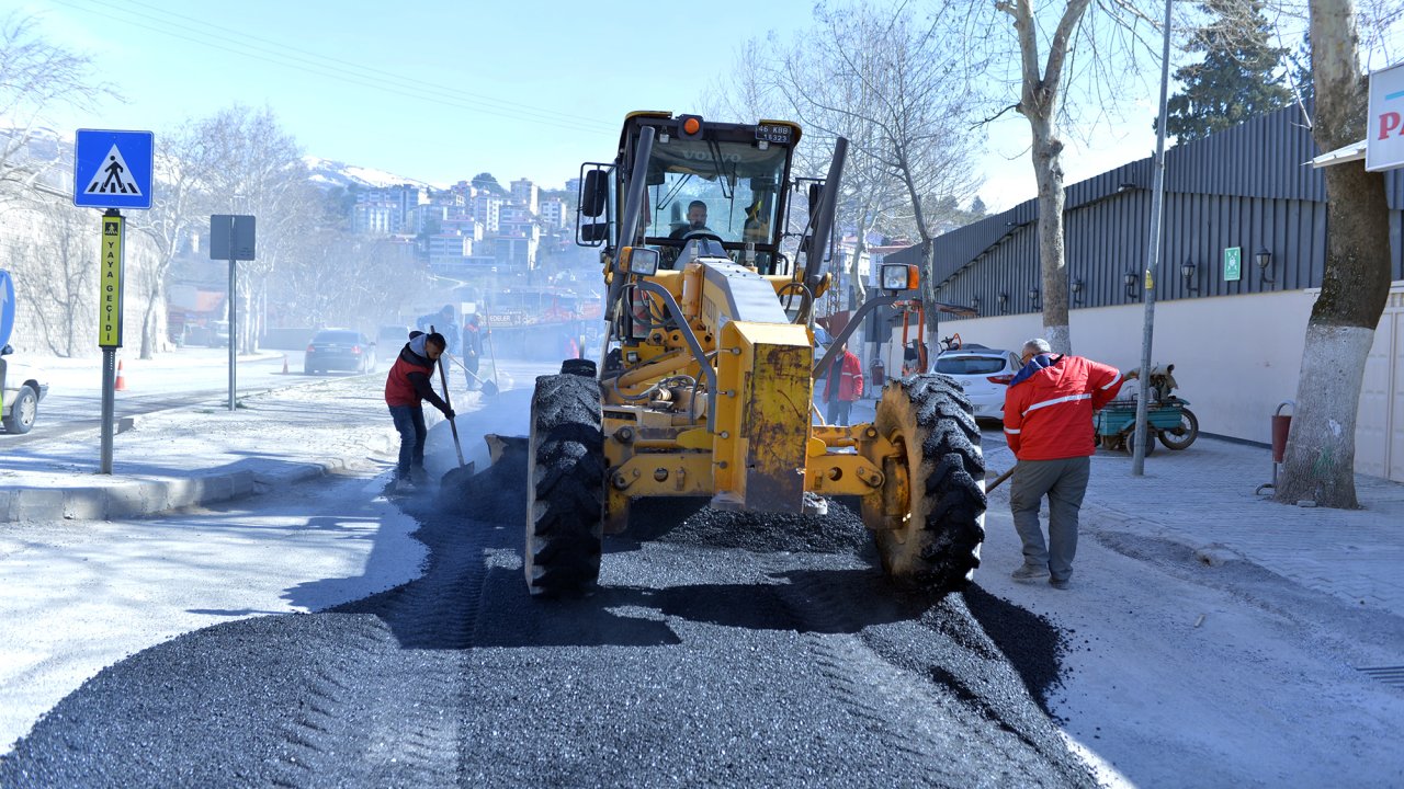 Büyükşehir’den Durmaksızın  asfalt mesaisi