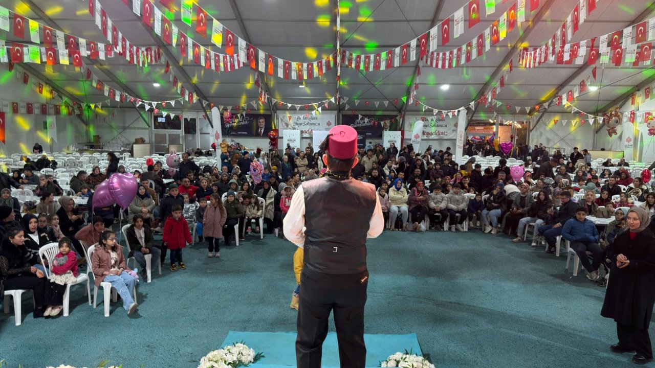 Kahramanmaraş’ta Ramazan Sokağında İftar  Eğlence Bir Arada