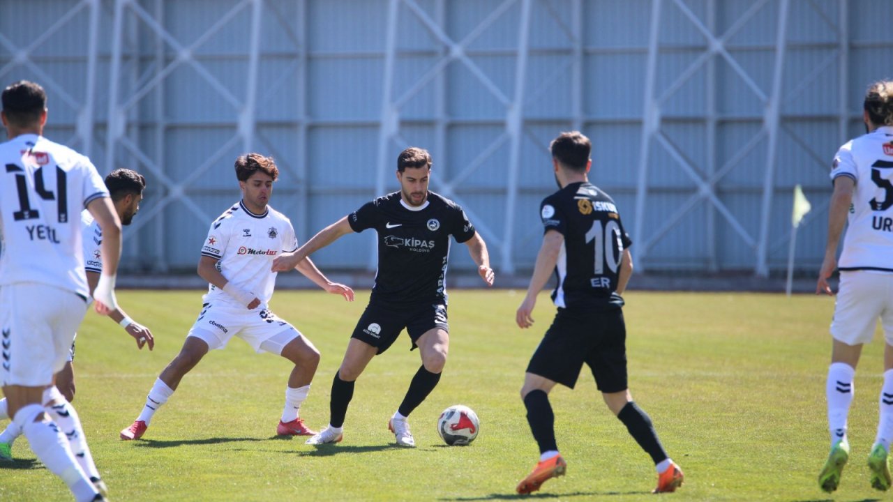 Akedaş İstiklalspor Deplasmanda Mağlup Oldu