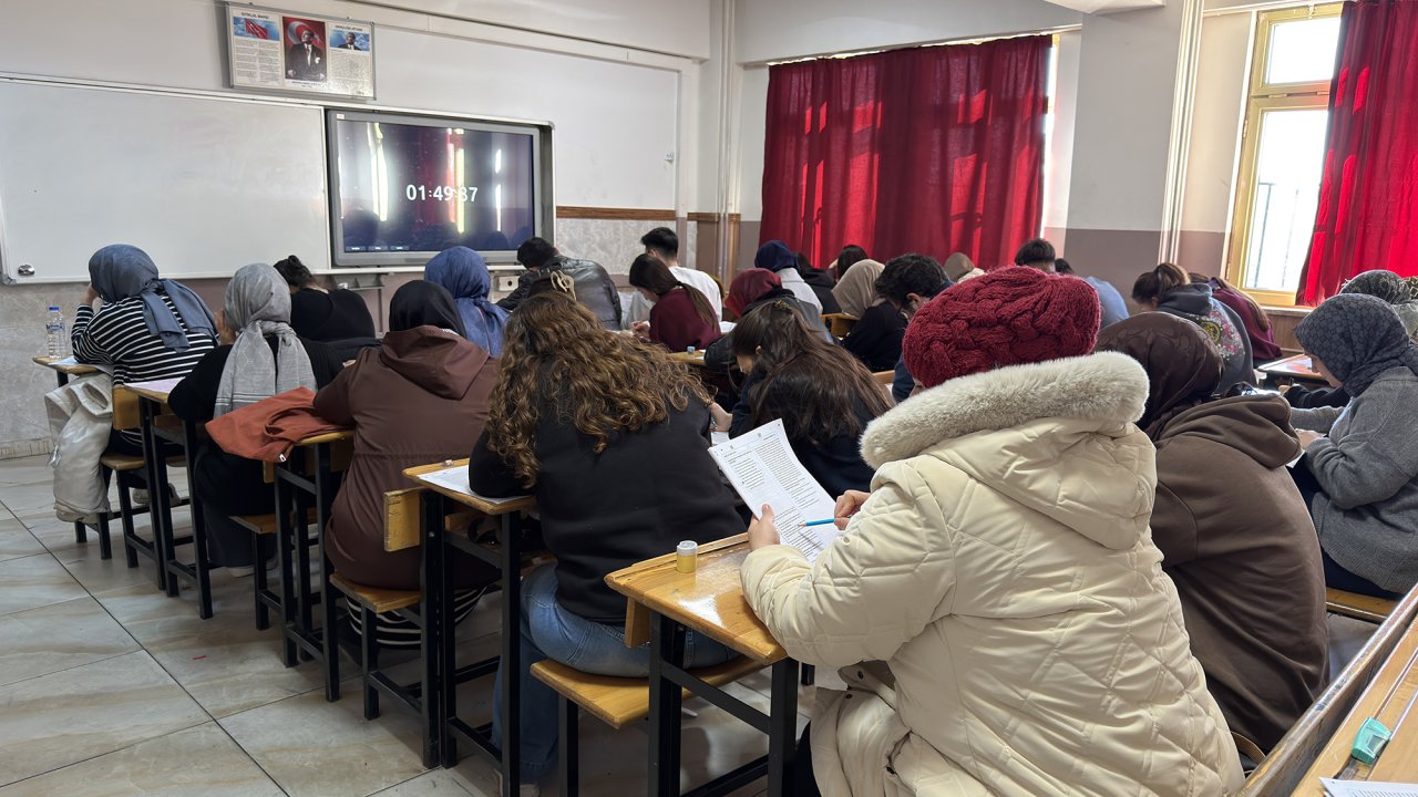 Kahramanmaraş’ta Ücretsiz YKS ve KPSS Deneme Sınavına Rekor Katılım