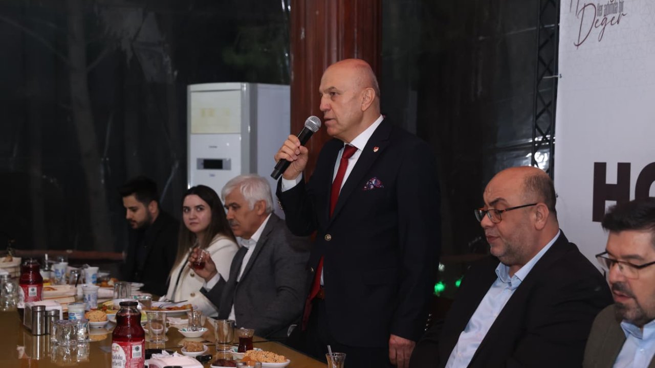 Başkan Akpınar, ASKF ile İftar Sofrasında Buluştu