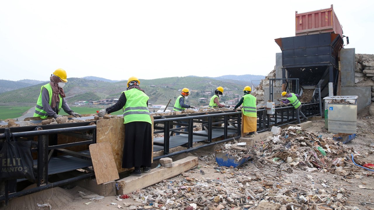 Büyükşehir’den Sıfır Atıkta Türkiye’ye Örnek Projeler