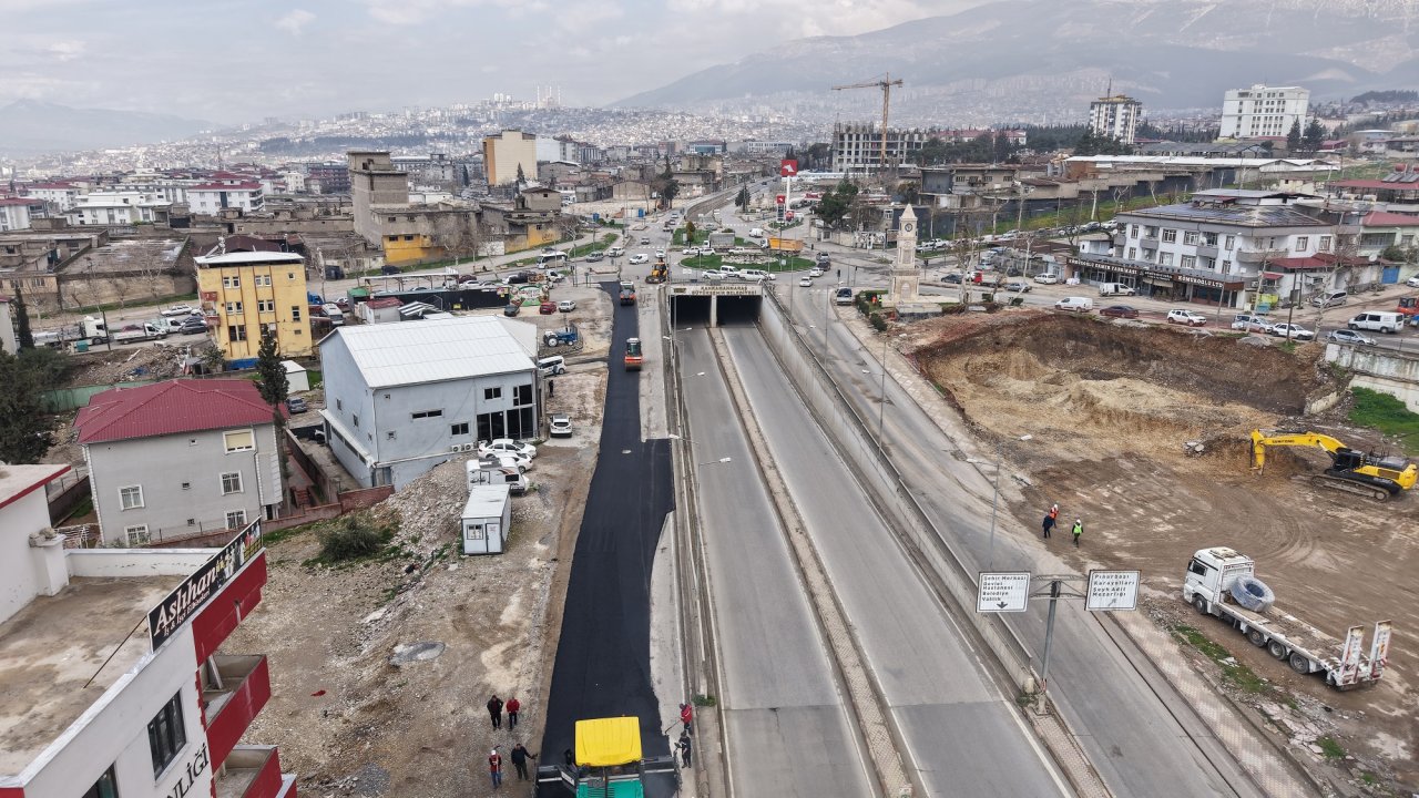 Büyükşehir, Asfalt Mesaisini Dulkadiroğlu’nda Sürdürüyor