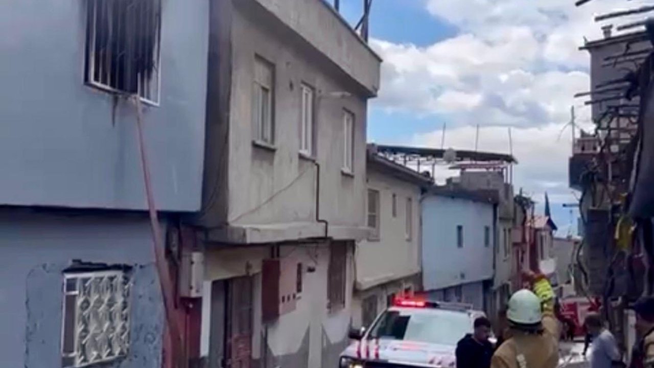 Kahramanmaraş’ta Ev Yangını 1 Kişi Yaralandı