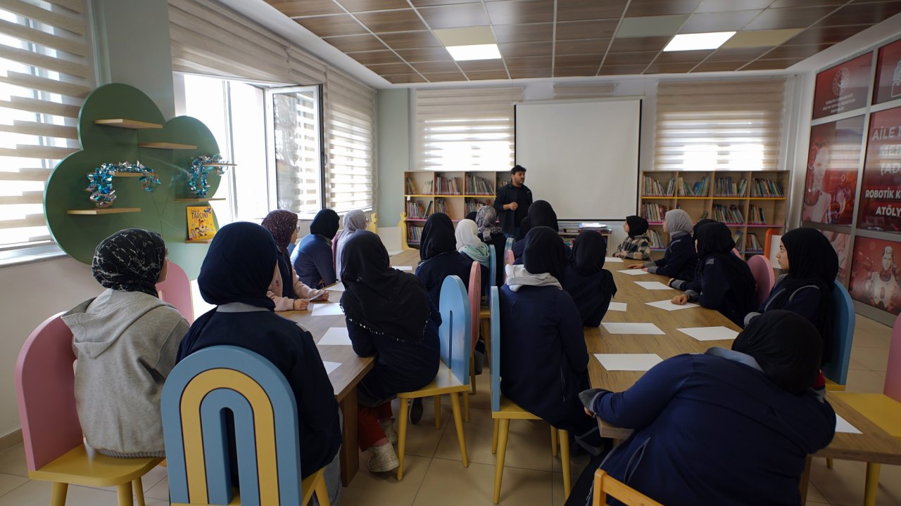 Büyükşehir’den Çocuklara Hikâye Yazma Atölyesi