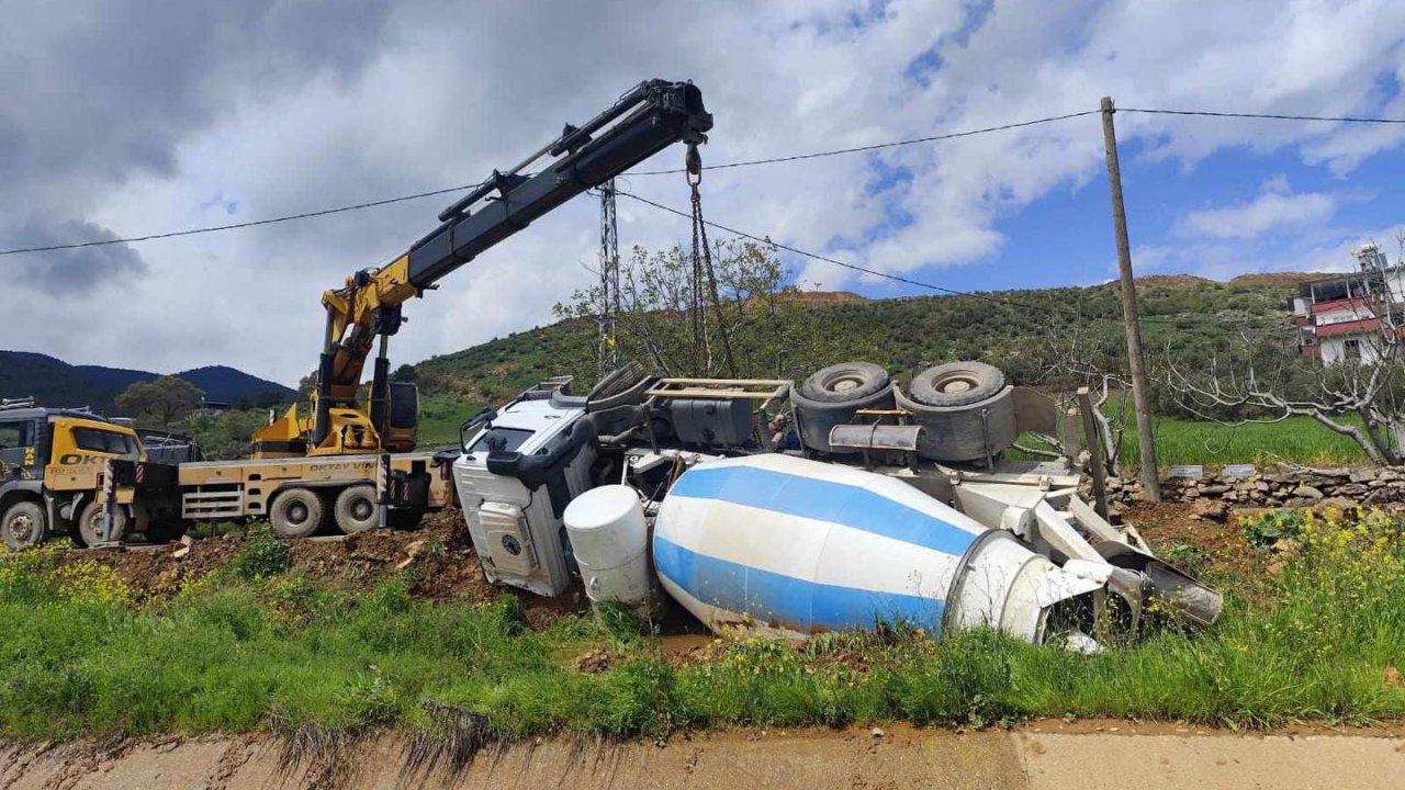 Kahramanmaraş’ta Beton Mikseri Devrildi