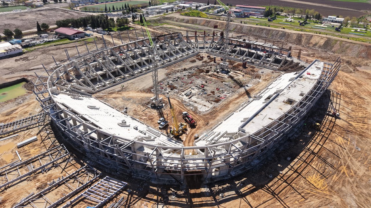 Kahramanmaraş’ın Yeni Stadyumunda Çalışmalar Hızla İlerliyor