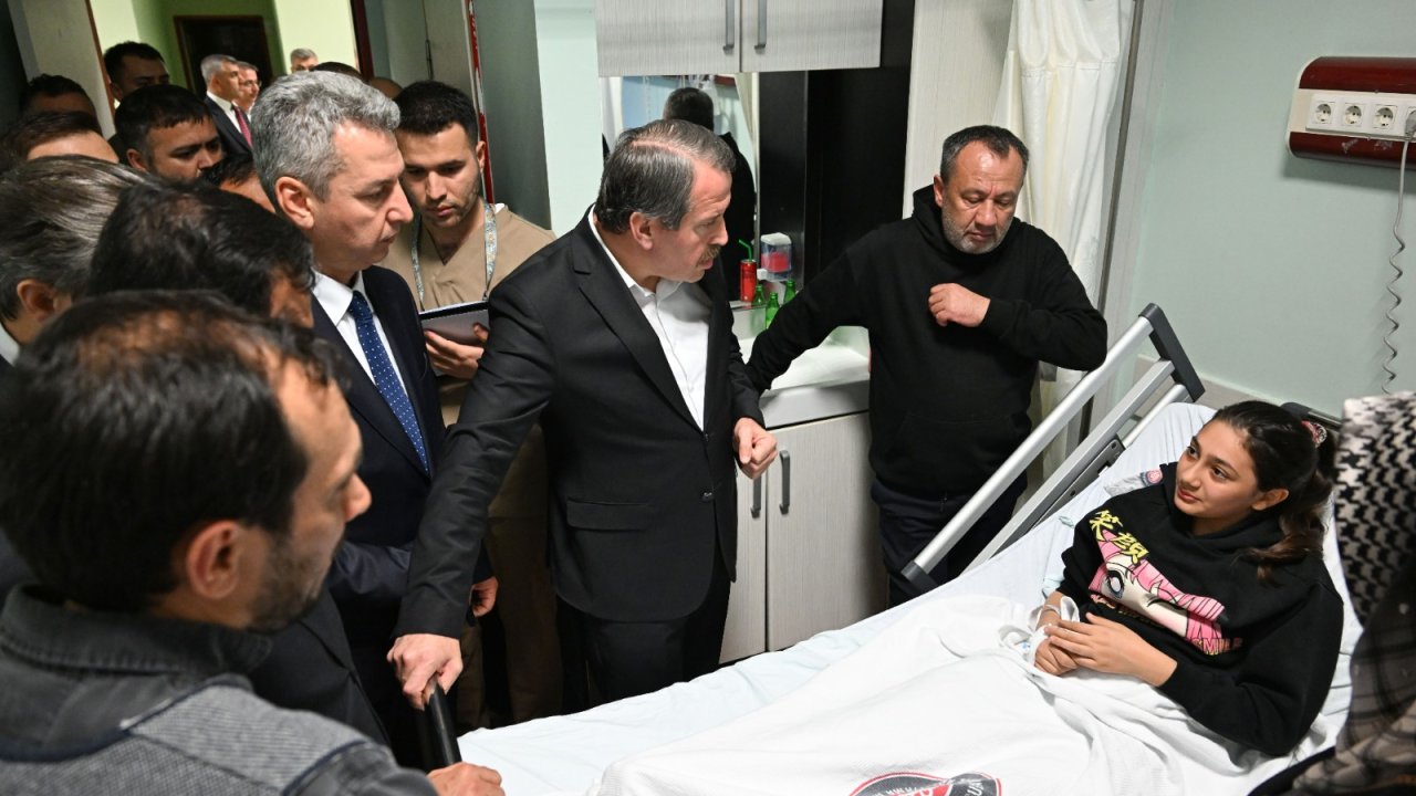 Memur-Sen Başkanı Ali Yalçın  KSÜ Hastanesinde Yaralı Öğrencileri Ziyaret Etti