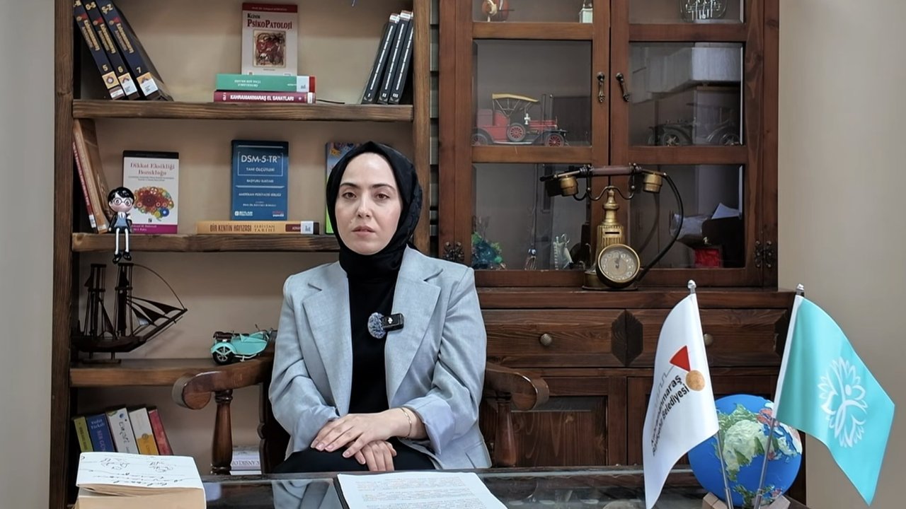 Uzmandan Ailelere İletişim Tavsiyesi Dinlemek ve Empati Güçlü Bağlar Kurar