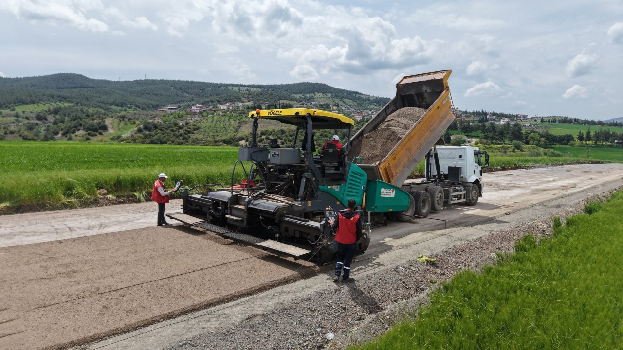 Büyükşehir’den Elmalar Çokyaşar’a Daha Geniş, Daha Güvenli Yol