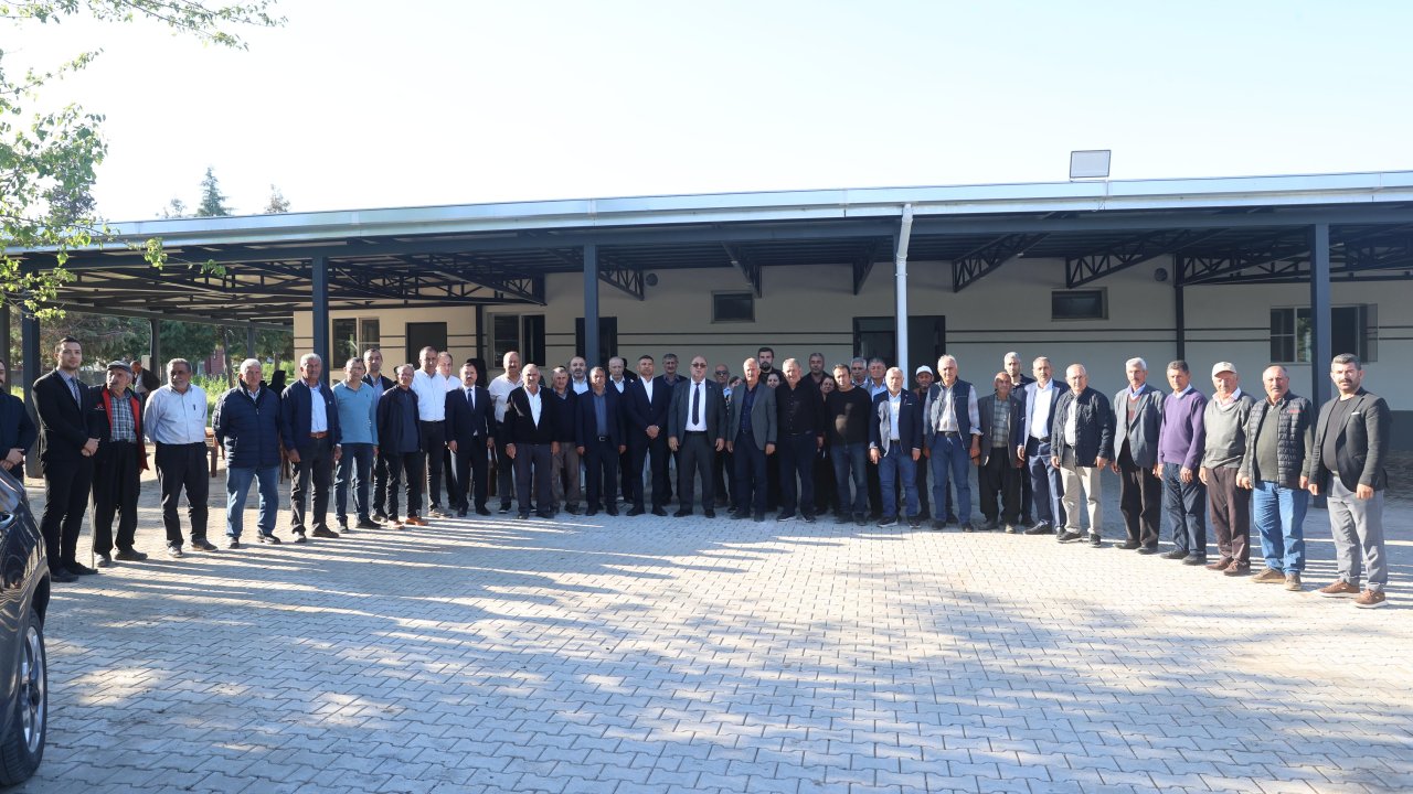 Başkan Mehmet Akpınar, Küpelikız Mahallesi’nde Vatandaşların Taleplerini Dinledi