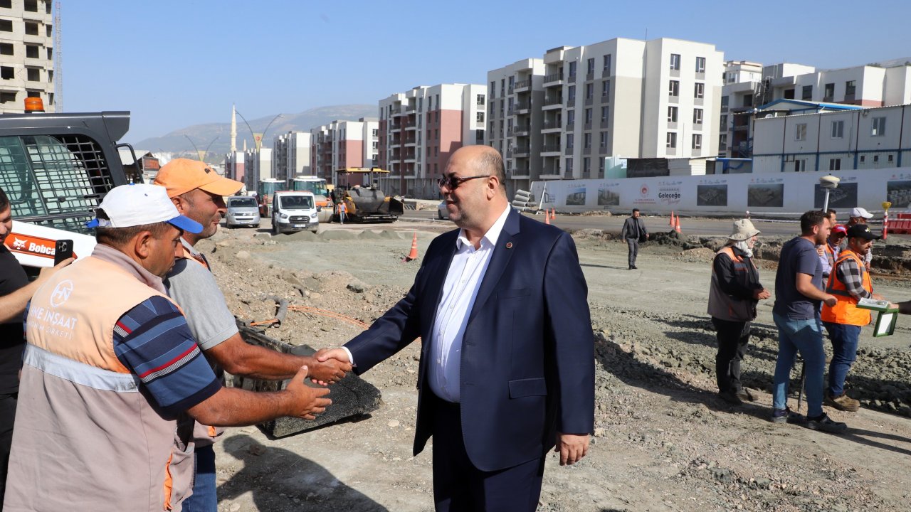 Başkan Akpınar Doğukent’teki Çalışmaları Yerinde İnceledi