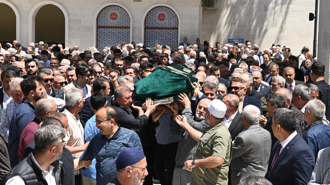 Eski Belediye Başkanı Hacı Ali Özal Son Yolculuğuna Uğurlandı