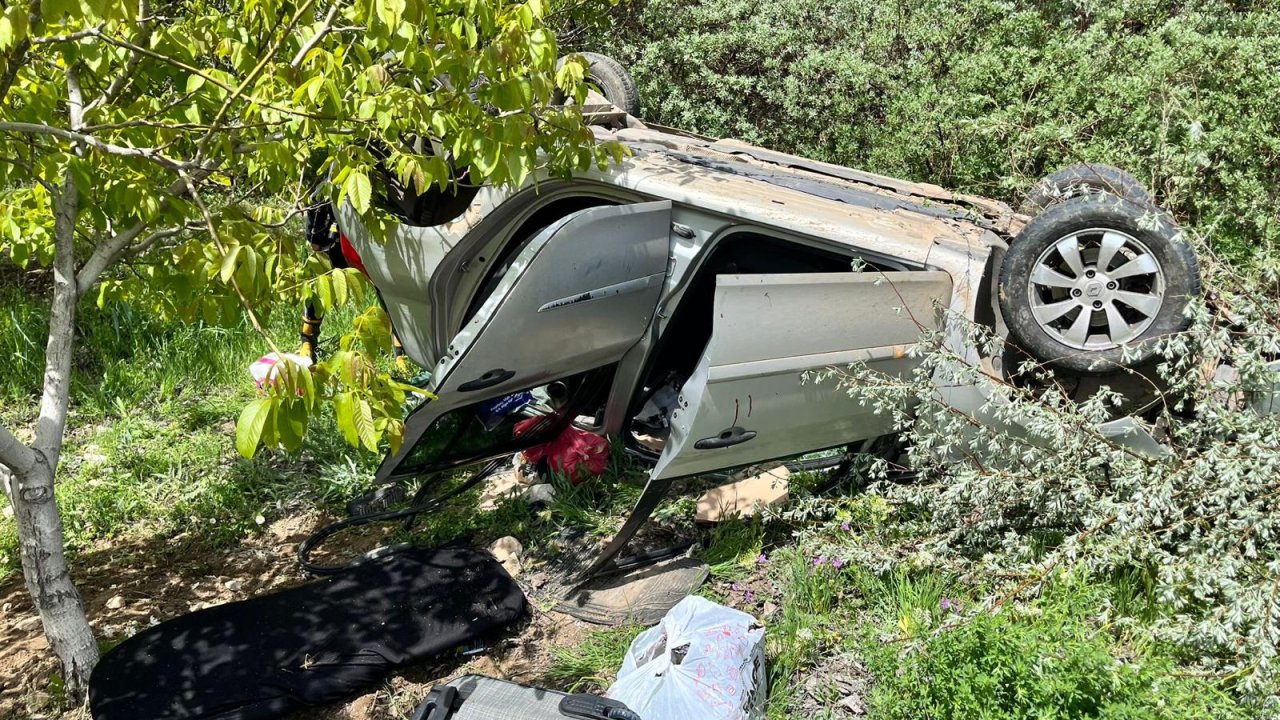 Kahramanmaraş’ta otomobil takla attı 1 ağır 4 yaralı