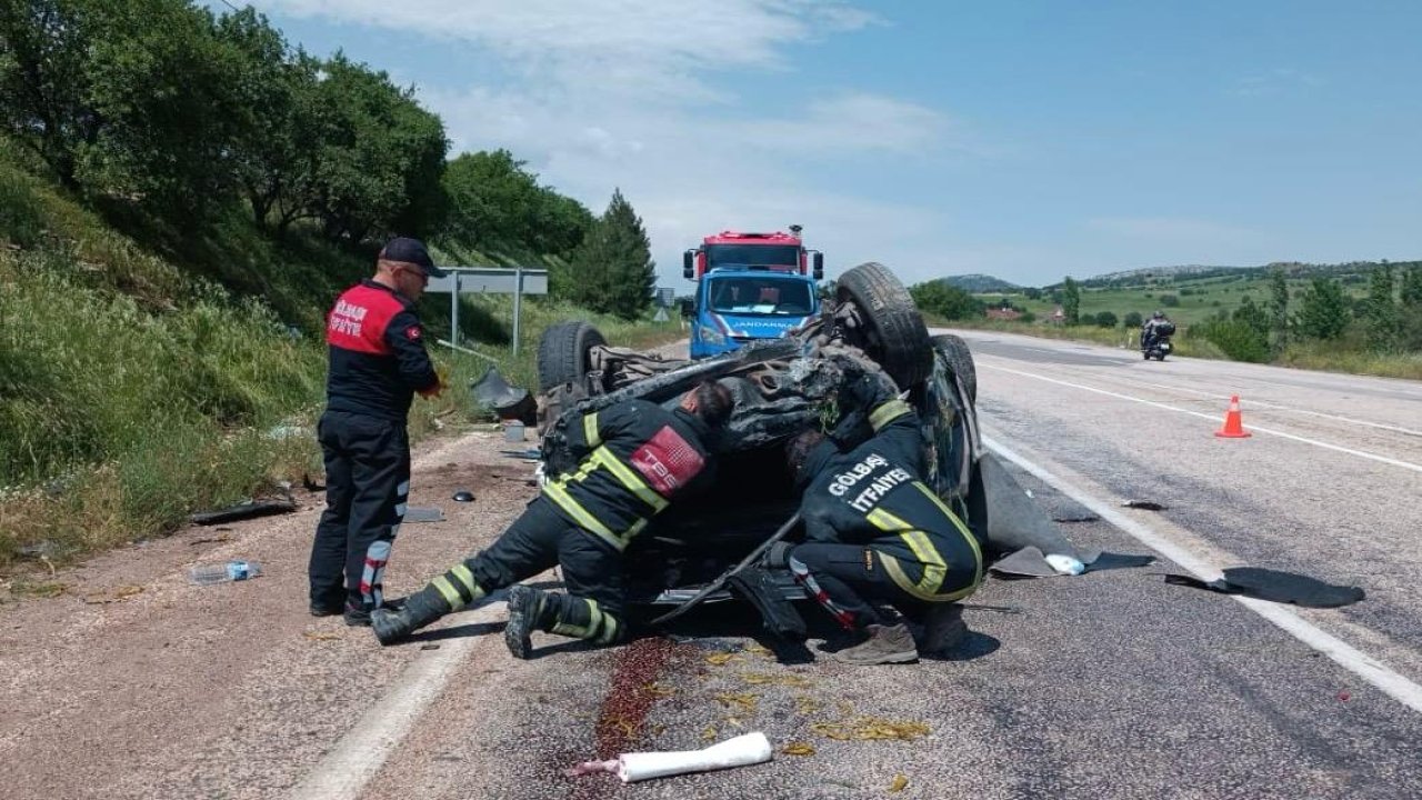 Kahramanmaraş yolunda otomobil takla attı biri çocuk 2 yaralı