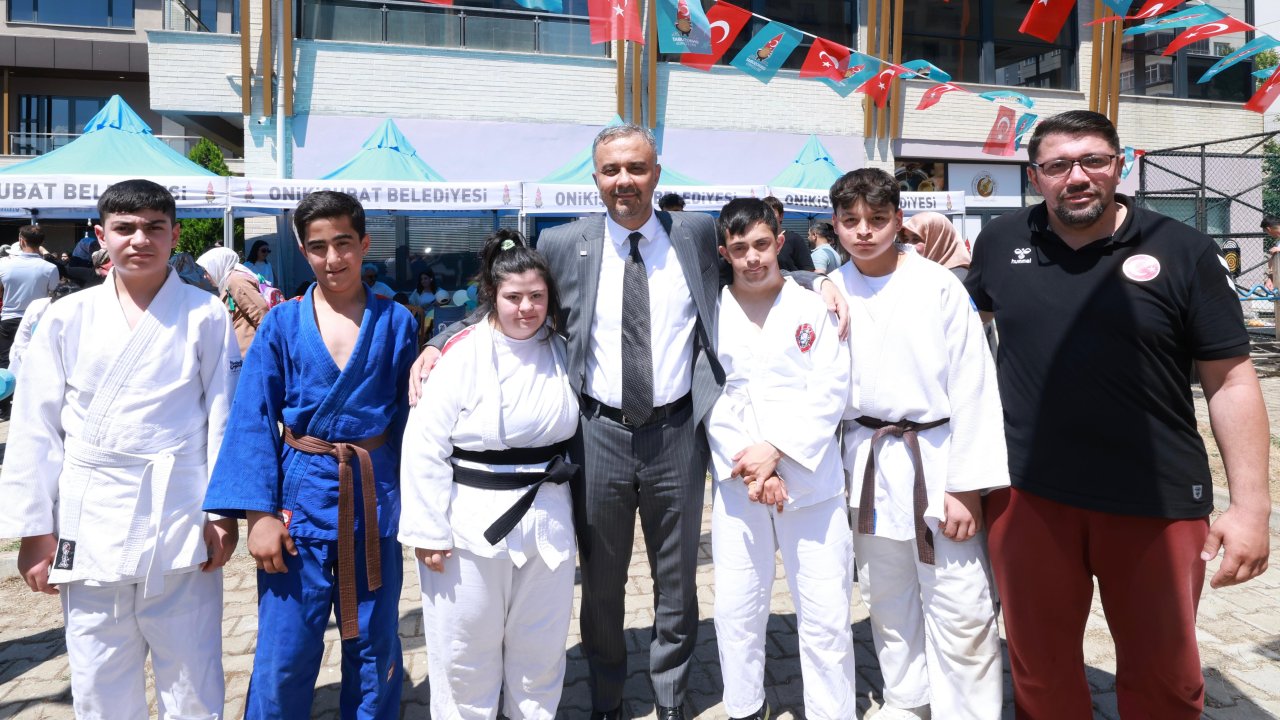 Özel çocuklar, Onikişubat Belediyesi ile baharın coşkusunu dolu dolu yaşadı