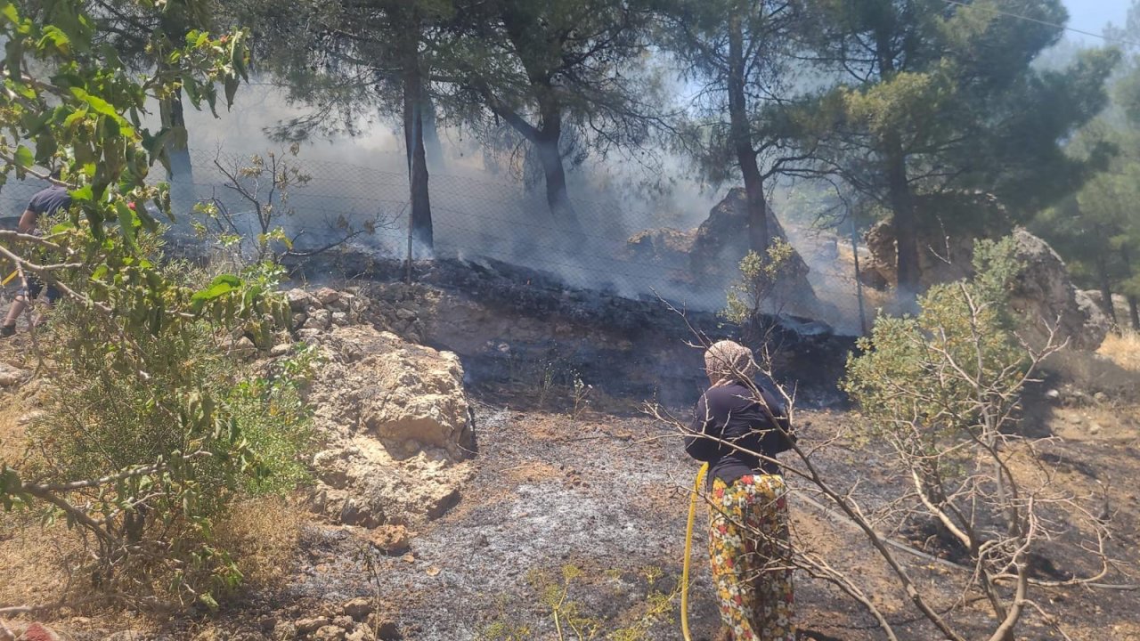 Kahramanmaraş’ta Ormanlık Alanda Çıkan Yangın Söndürüldü