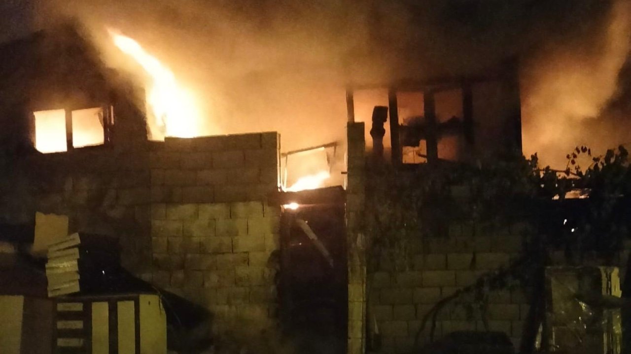 Kahramanmaraş’ta Mobilya Atölyesinde Yangın