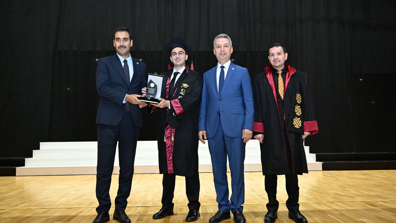 KSÜ Diş Hekimliği Fakültesi'nde Mezuniyet Coşkusu Yaşandı