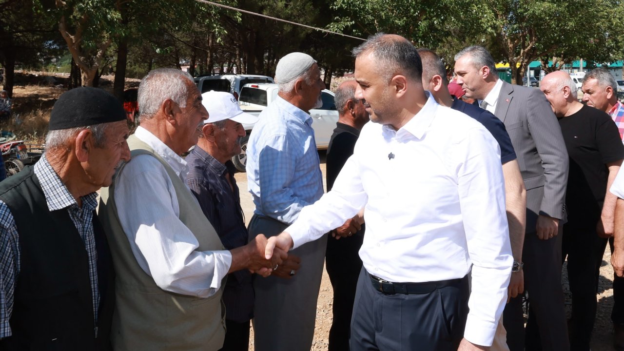 Başkan Toptaş Dönüklü Mahallesi sakinleriyle aşure sofrasında buluştu