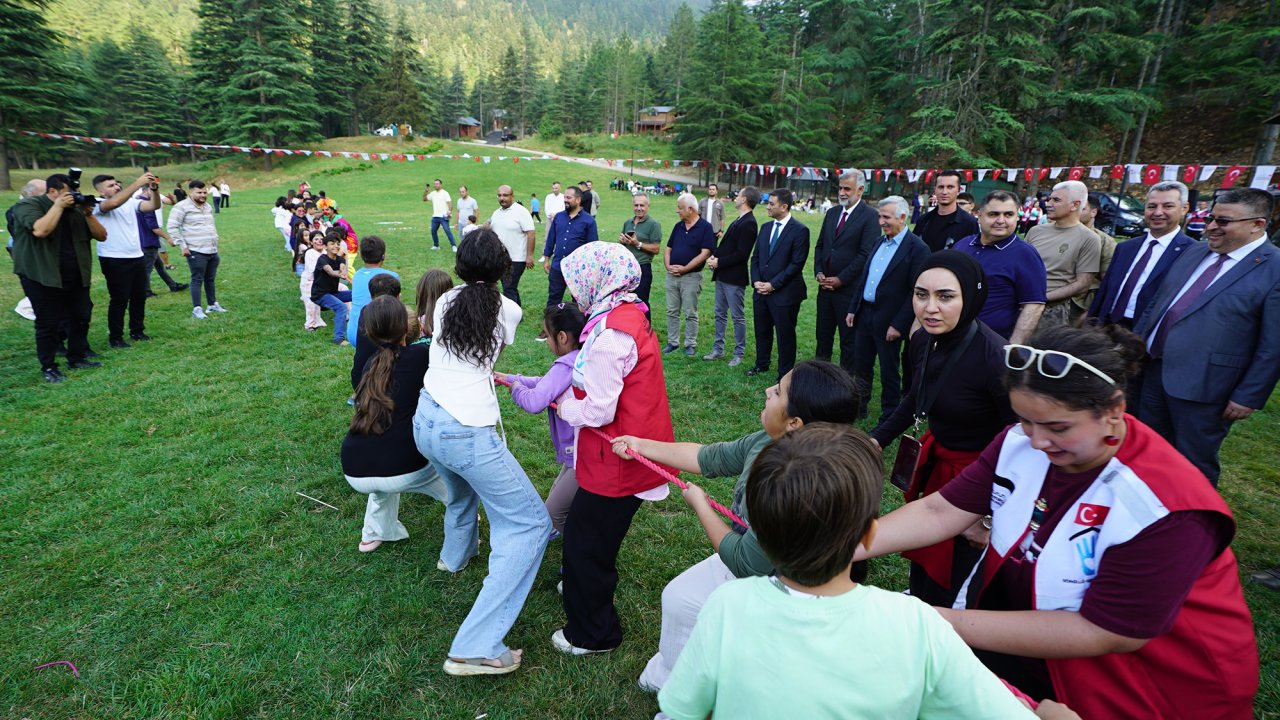 Şehit ve Gazi Çocuklarının Karne Sevinci Başkonuş’ta Yaşandı