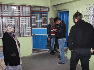 Boşandığı eşine molotof attı