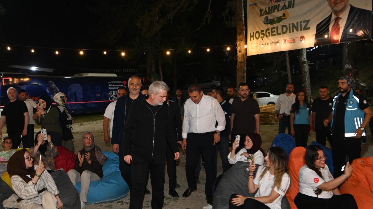 Başkan Görgel Pusula Maraş Kampında Gençlerle Buluştu