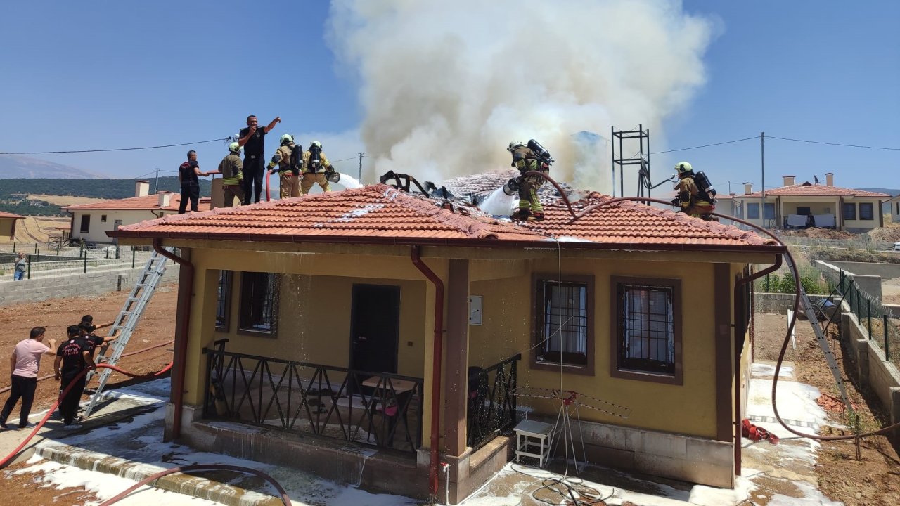 Büyükşehir İtfaiyesi Temmuz’da 2 Bin 554 Olaya Müdahale Etti