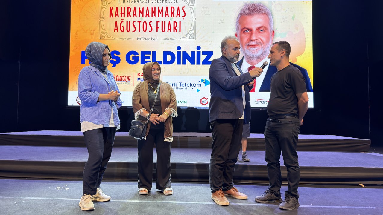 Ağustos Fuarı’nda Eğlence ve Yeşilçam Nostaljisi Aynı Gecede Buluştu