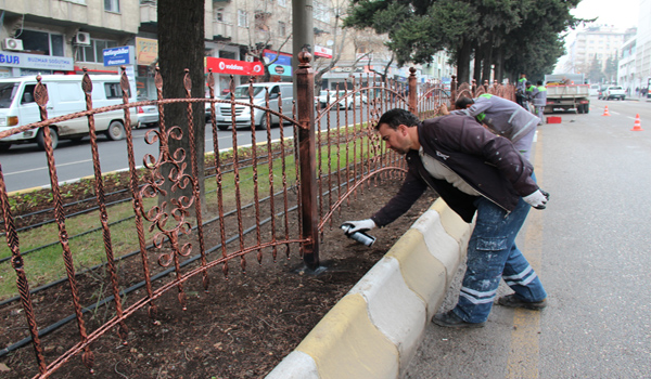 REFUJLER FERFORJELERLE DONATILIYOR