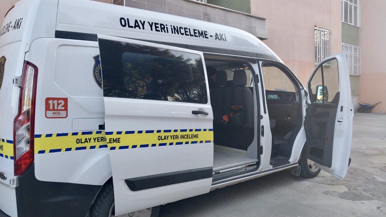 Kahramanmaraş’ta 2. kattan düşen 90 yaşındaki kadın hayatını kaybetti