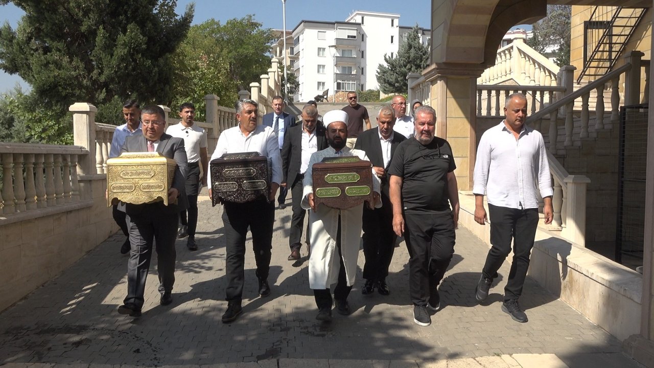 Kahramanmaraş’ta Mukaddes Emanetler Sergileniyor