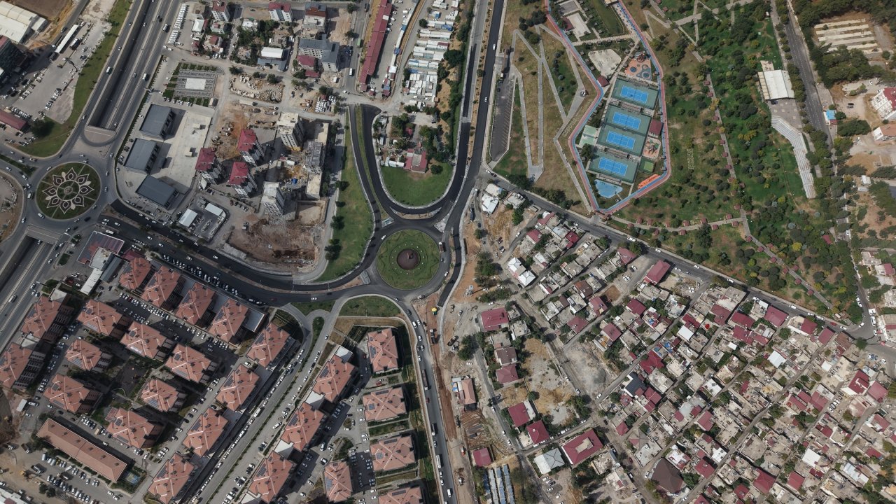 Kahramanmaraş’ta 18 Noktada Asfalt Mesaisi