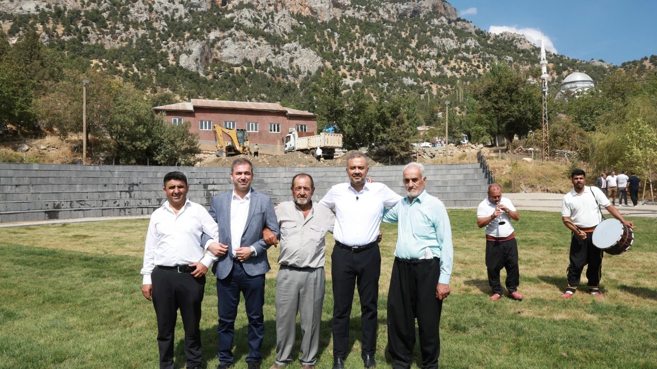 Başkan Toptaş Kertmen’de güreş sahasını inceledi