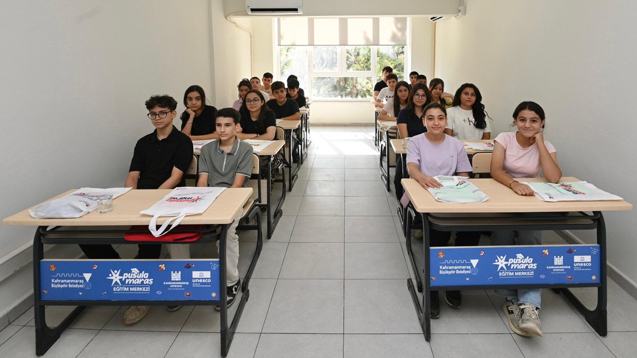 Kahramanmaraş’ta Pusula Maraş Eğitim Merkezi Gençlerin Geleceğine Işık Tutuyor