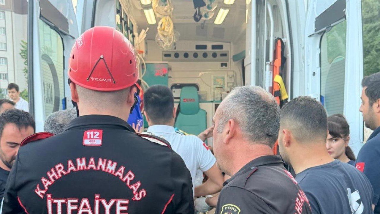Kahramanmaraş’ta otomobil köprüden çaya düştü