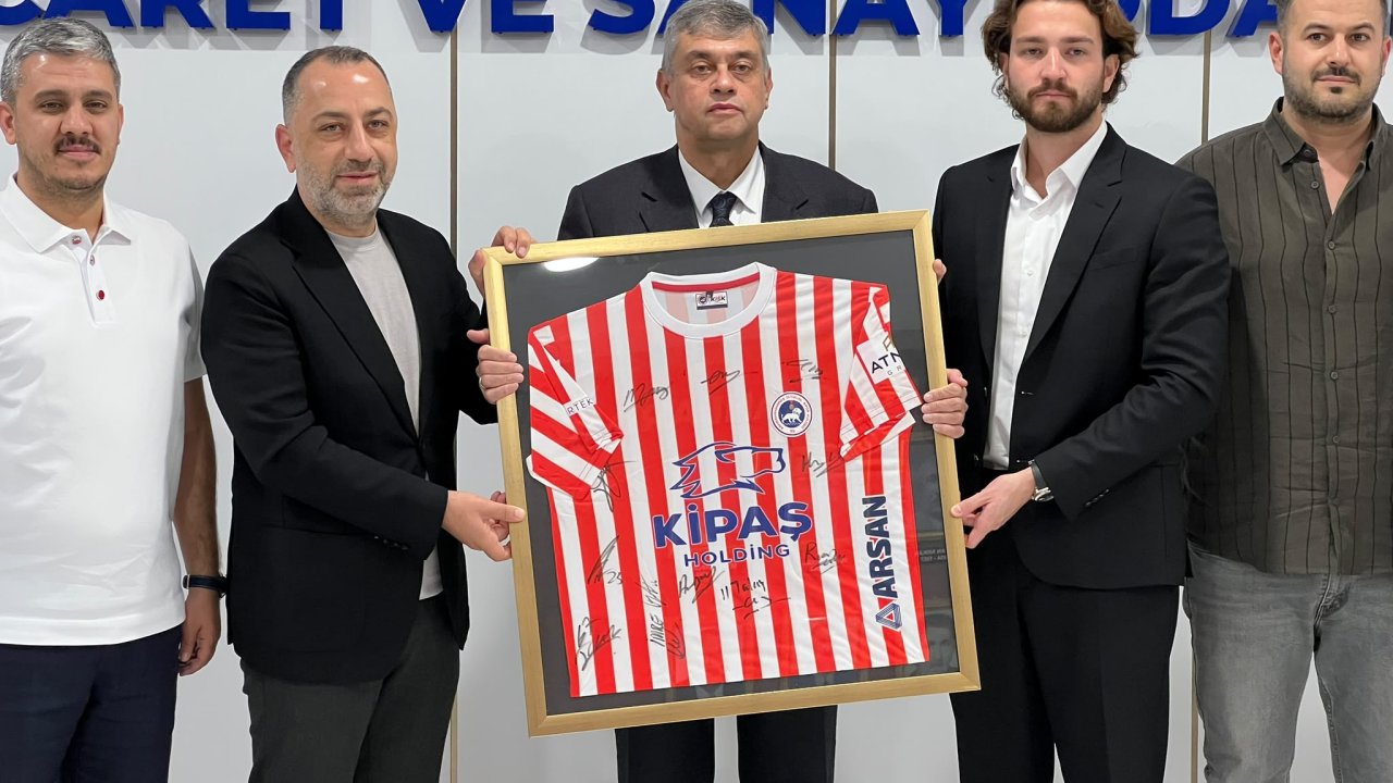 Mahmut Arıkan’dan İstiklalspor’a 100 Bin Dolarlık Destek