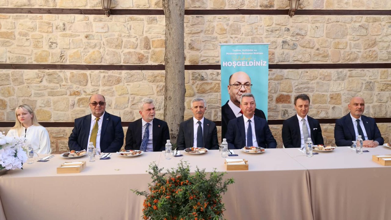 Dulkadiroğlu’nda Avlu1890 Kültür ve Sanat Akademisi Açıldı