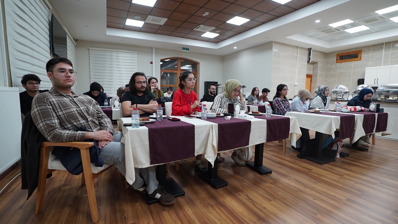 Uluslararası Yazarlar Kahramanmaraş’ta Genç Kalemlerle Buluştu