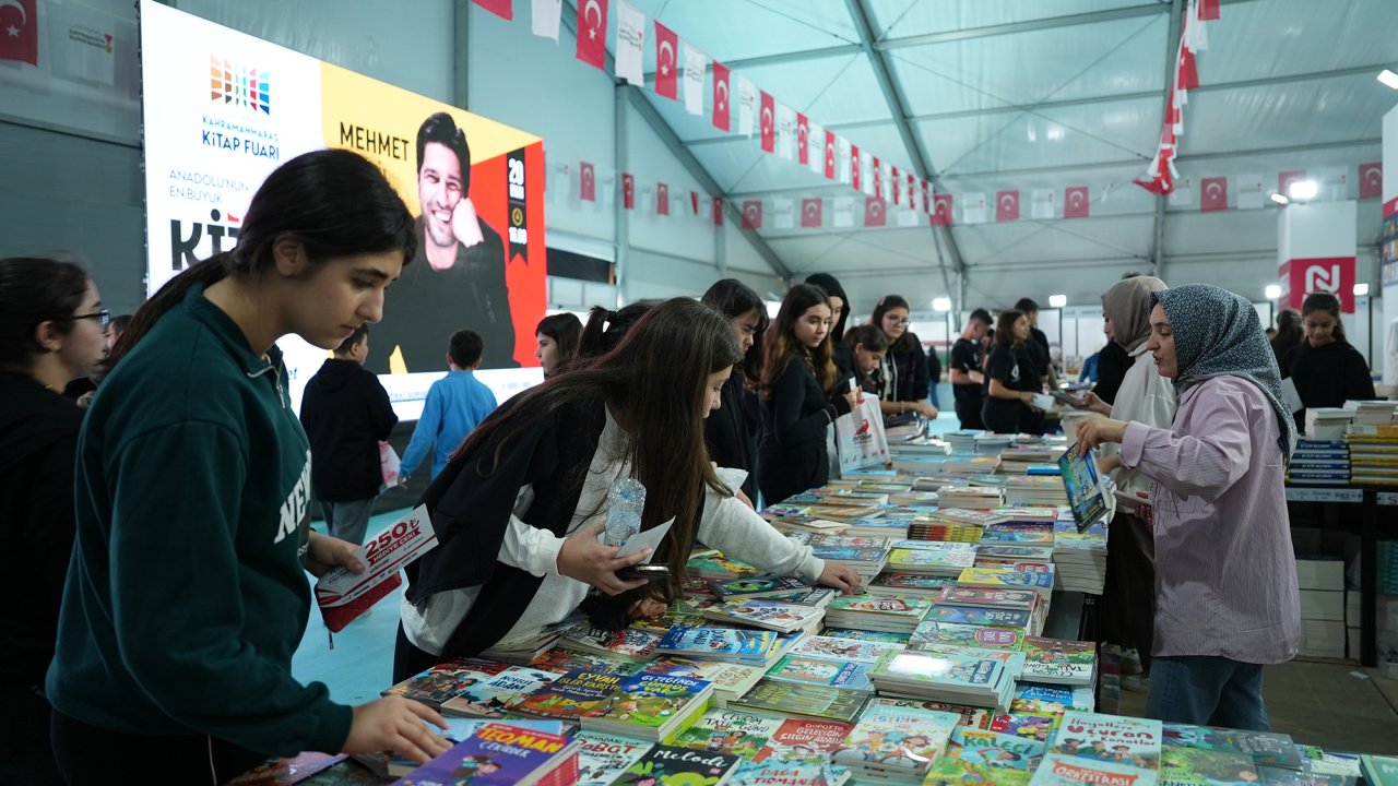 Kahramanmaraş Kitap Fuarında Ziyaretçi Sayısı 400 Bini Aştı