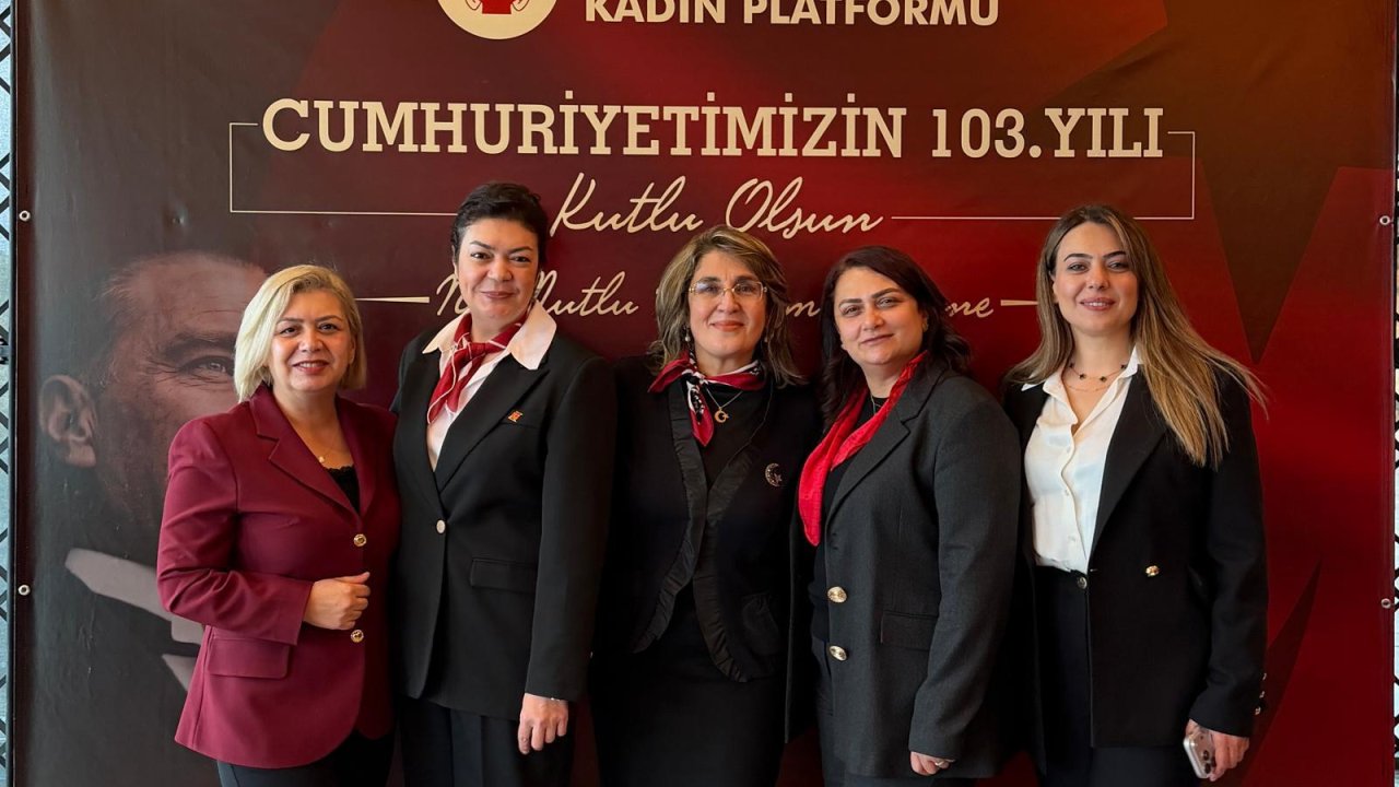 Kahramanmaraş Kadın Platformu’ndan Cumhuriyet Bayramı kutlaması