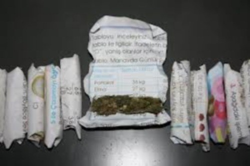 UYUŞTURUCU TACİRİ TUTUKLANDI